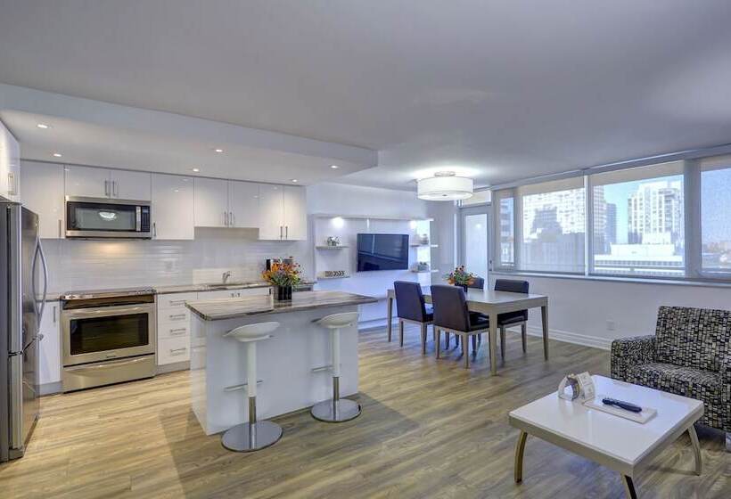 Люкс Повышенной Комфортности, Town Inn Suites