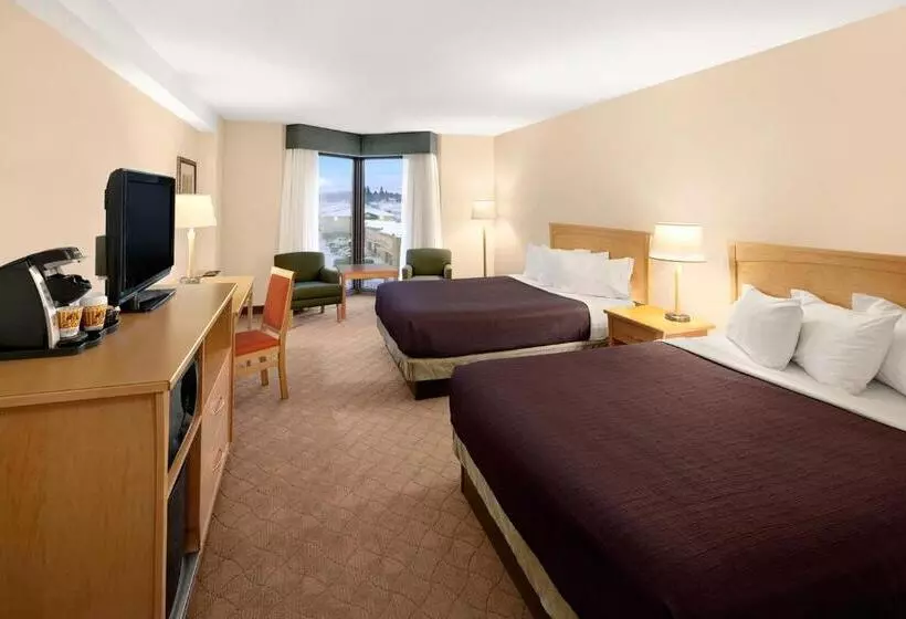 اتاق استاندارد, Travelodge Hotel By Wyndham Saskatoon