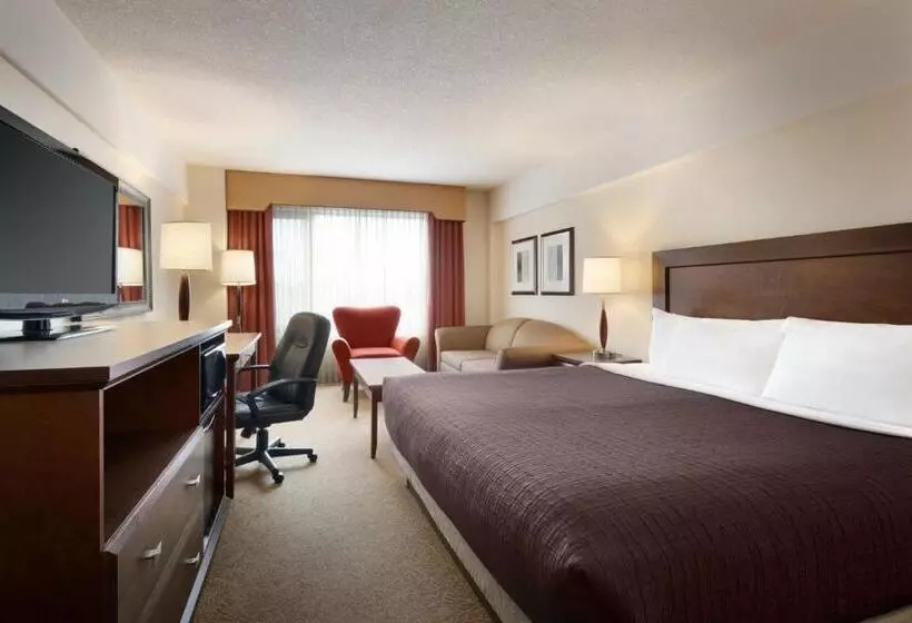 اتاق کلاس بیزنس, Travelodge Hotel By Wyndham Saskatoon