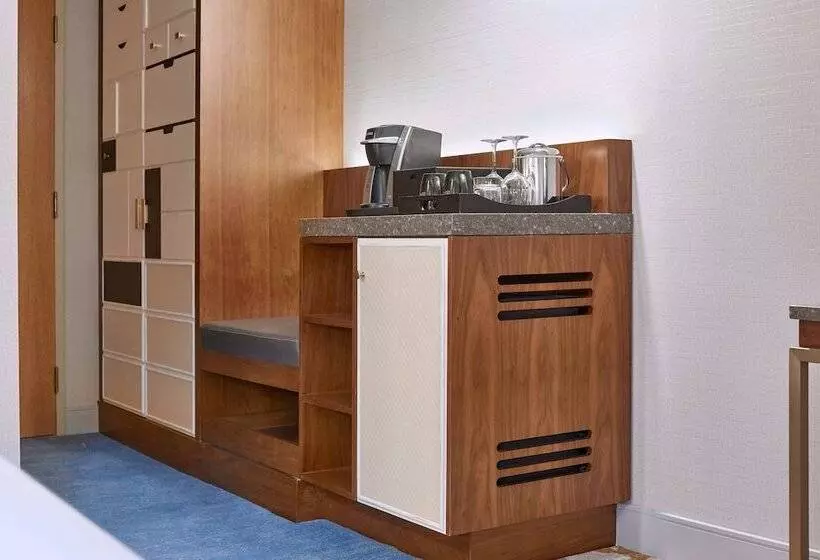 اتاق استاندارد با تخت دوبل, Metropolitan Hotel Vancouver