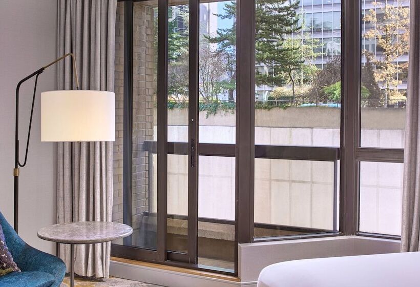 带城市景观的套间, Metropolitan Hotel Vancouver