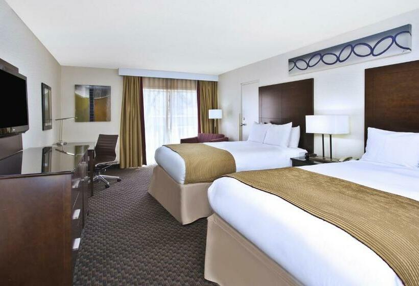 غرفه قياسيه سريرين مزدوجين, Radisson Hotel Sudbury