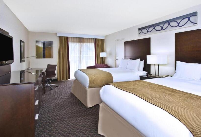 غرفة قياسية, Radisson Hotel Sudbury