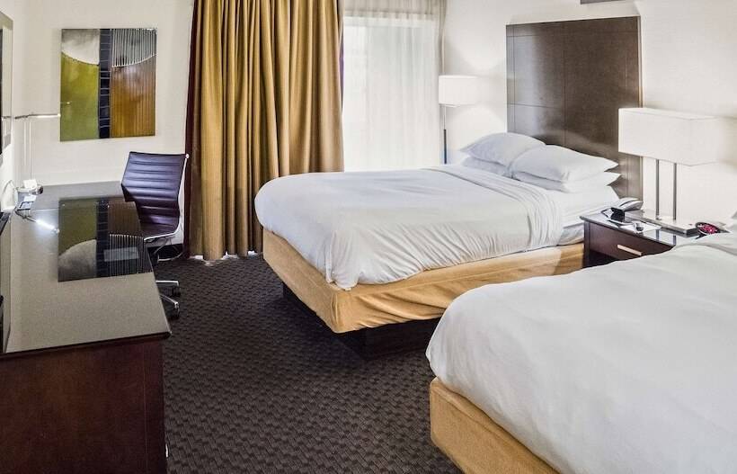 غرفة بريميوم, Radisson Hotel Sudbury