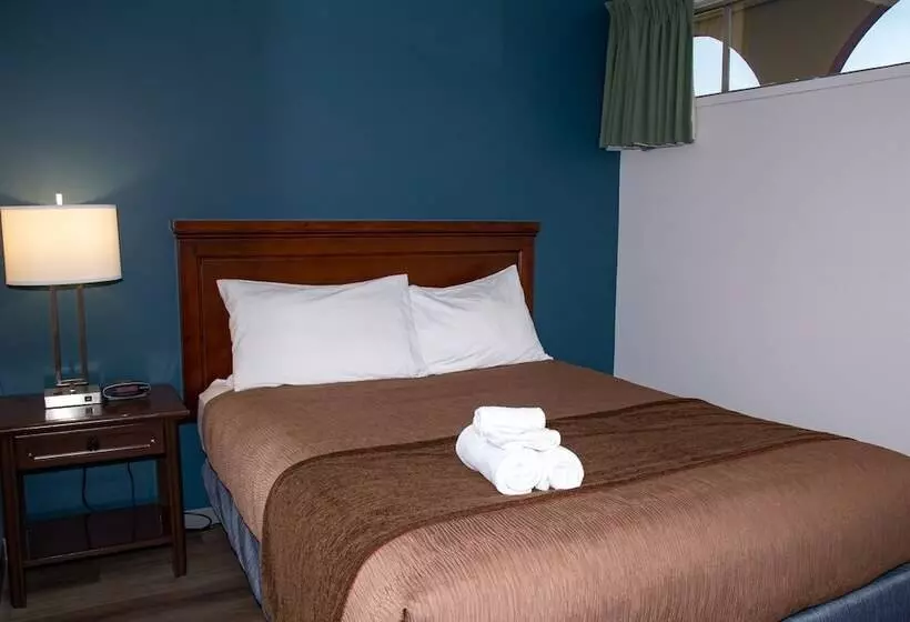 سوییت, Spanish Villa Resort