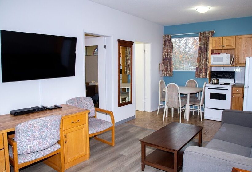 סוויטה, Spanish Villa Resort