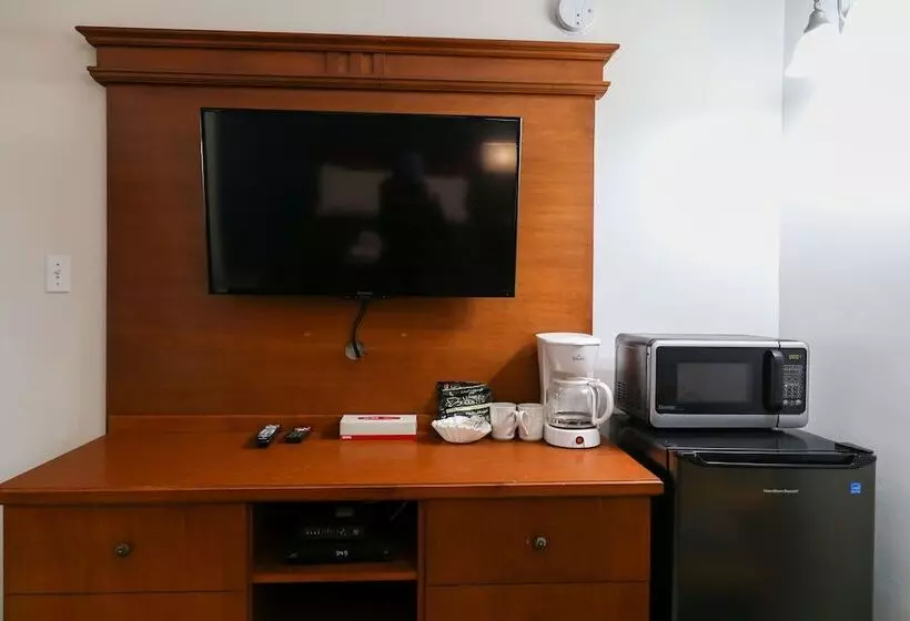 استودیوی استاندارد, Spanish Villa Resort