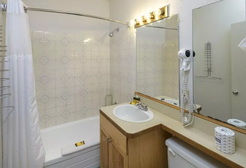 استودیوی استاندارد, Spanish Villa Resort