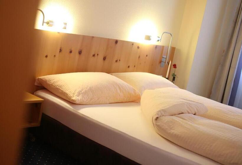 חדר אקונומי, Ambiente Hotel Freieck