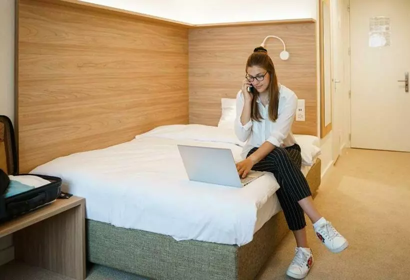 اتاق اکونومی یک تخته, Continental Hotel Lausanne