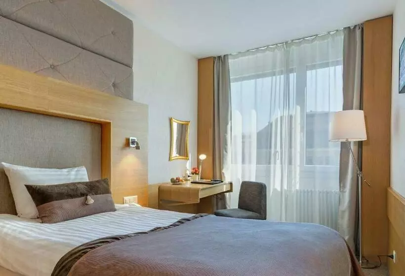 اتاق اکونومی یک تخته, Continental Hotel Lausanne