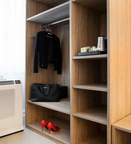 单人经济间, Continental Hotel Lausanne