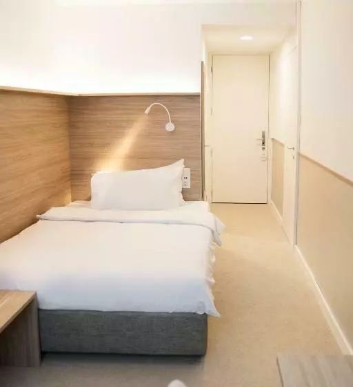اتاق اکونومی یک تخته, Continental Hotel Lausanne