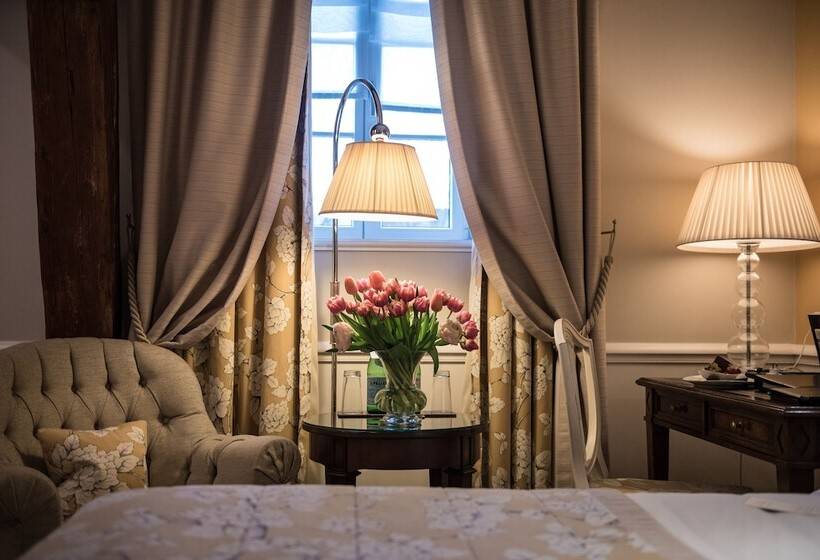 小型套房带城市景观, Grand Hotel Du Lac   Relais & Châteaux