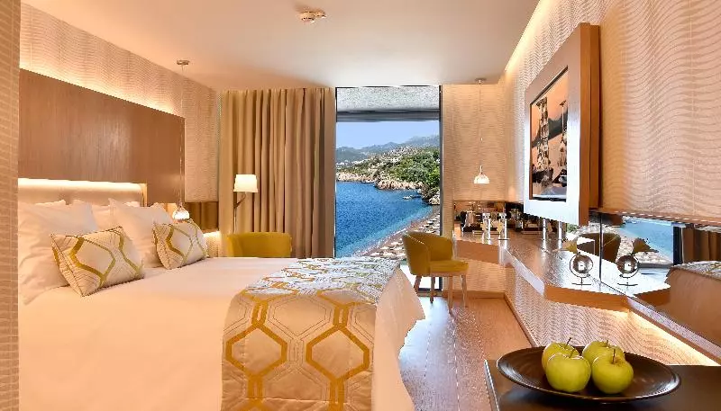 اتاق لوکس, Art Boutique Hotel Monopol