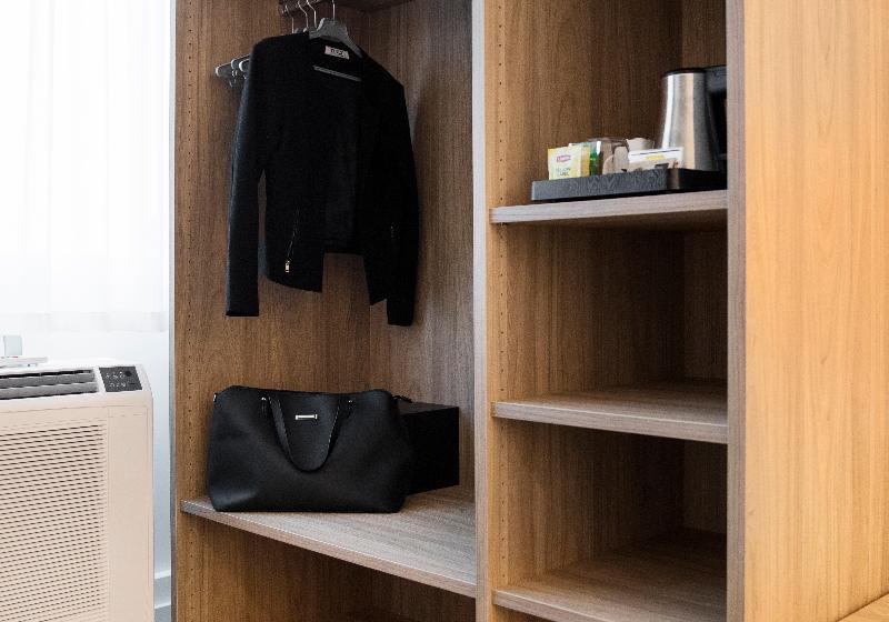 单人经济间, Continental Hotel Lausanne