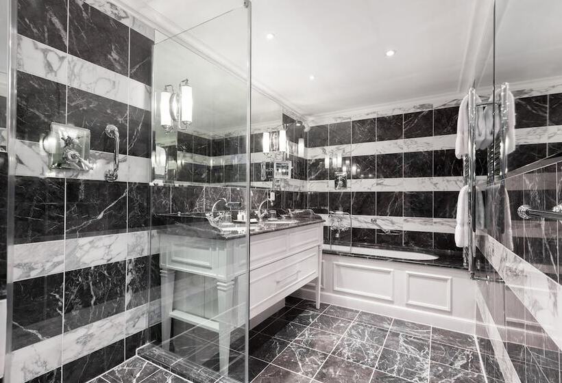 اتاق پرمیوم, D Angleterre