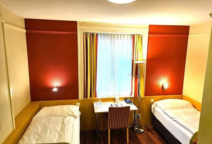 标准间, De La Paix