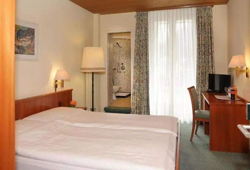 Standardzimmer mit Balkon, Derby Davos