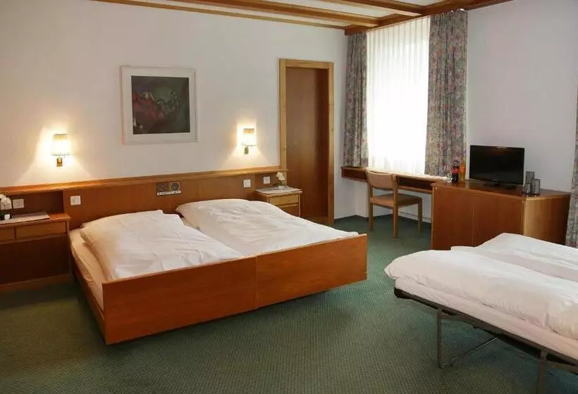 Familienzimmer, Derby Davos