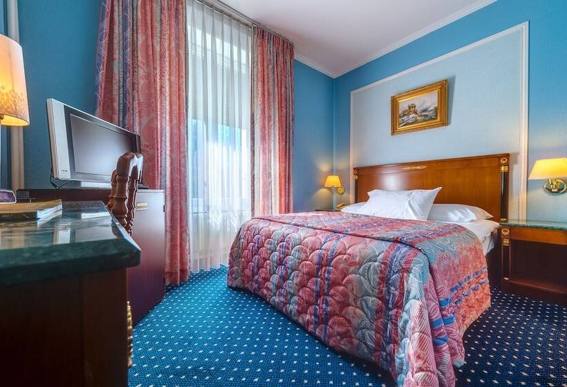 اتاق استاندارد یک نفره, Diplomate