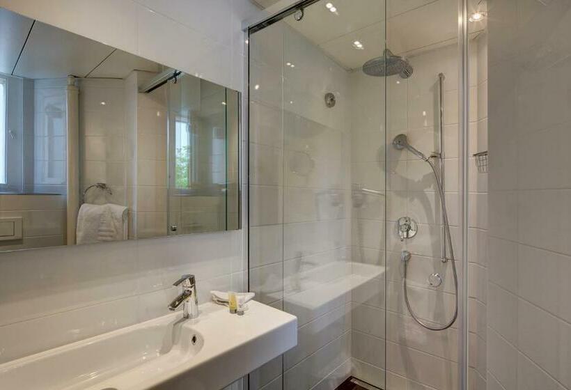 اتاق استاندارد یک نفره, Eden