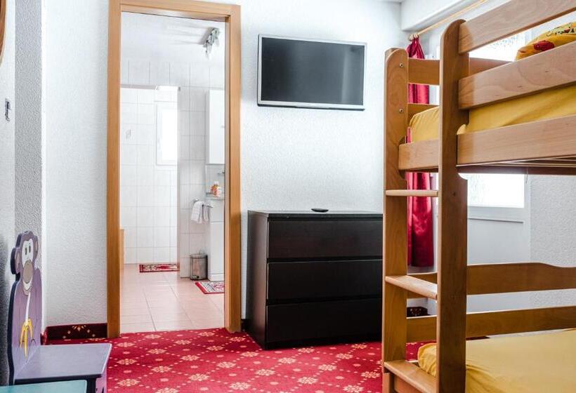 חדר משפחתי דלוקס, Family Hotel & Spa Desirée