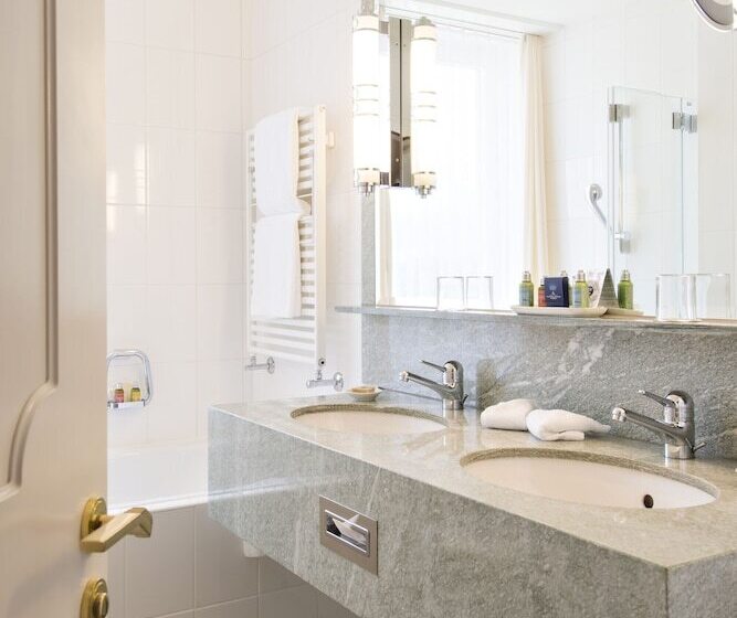 디럭스 룸, Grand Hotel Kronenhof