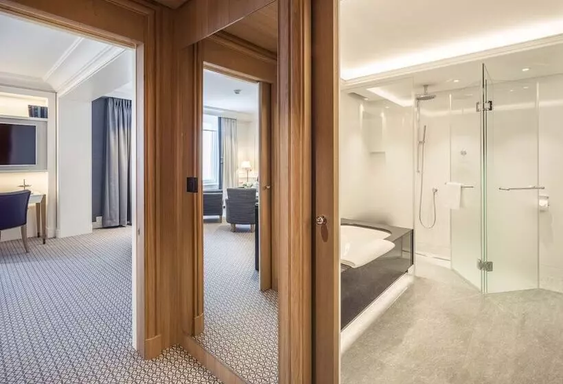Deluxe-juniorsviitti, Grand Hotel Kronenhof