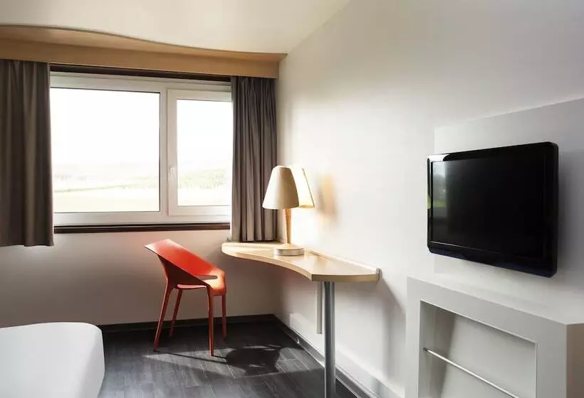 スタンダードルーム, Ibis 3 Lacs Neuchatel