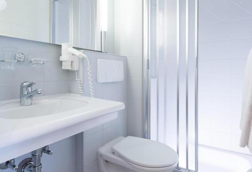 غرفة قياسية فردية, Chesa Languard