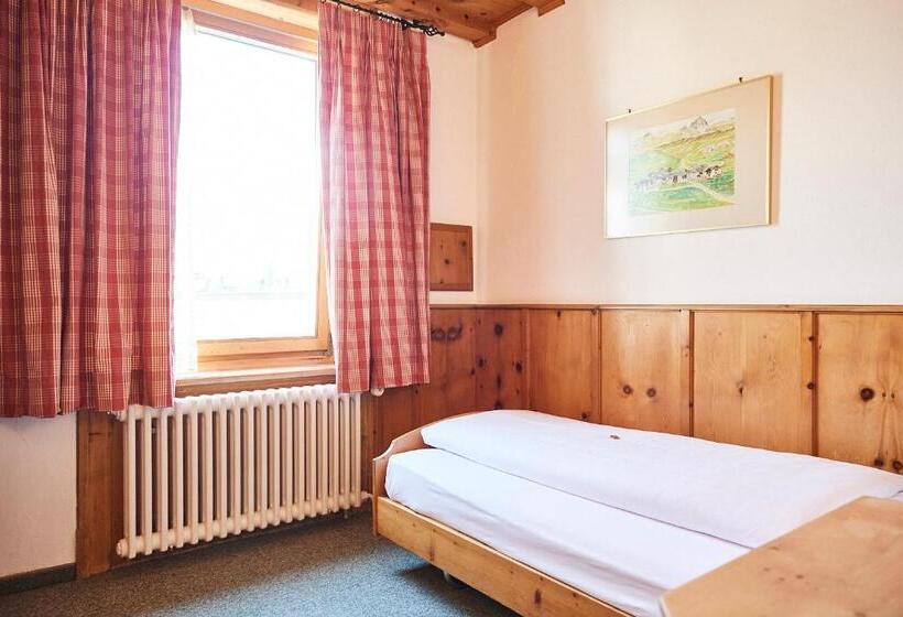 غرفة قياسية فردية, Chesa Languard