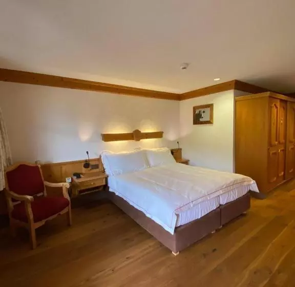 Comfort room with balcony, Le Grand Chalet Gstaad