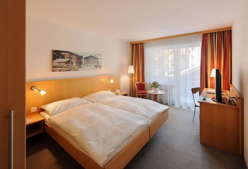 اتاق راحتی, Alpine Hotel Perren