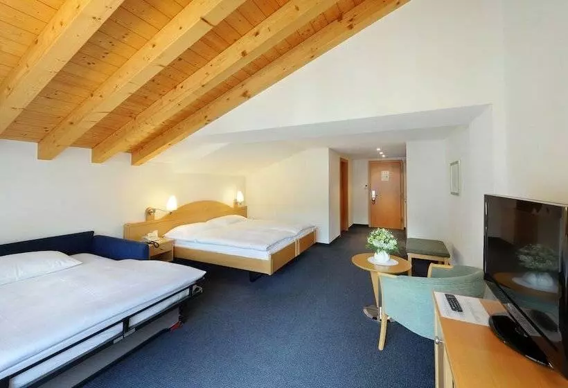 اتاق استاندارد سه نفره, Alpine Hotel Perren