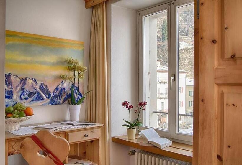 اتاق استاندارد, Poschiavo Suisse