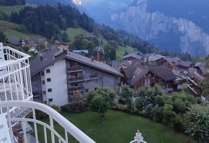 带阳台的标准单人间, Regina