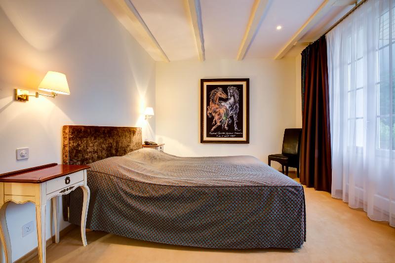 山景套房, Regina