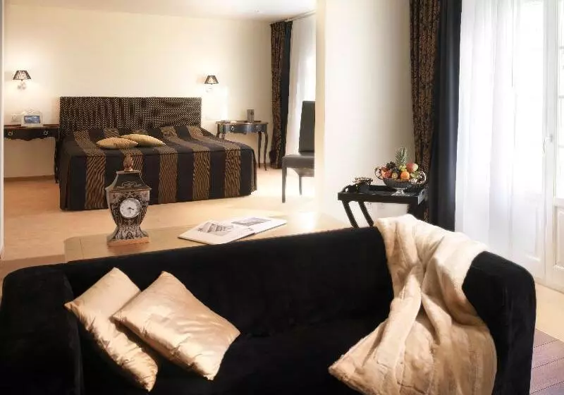 Suite Supérieure, Regina