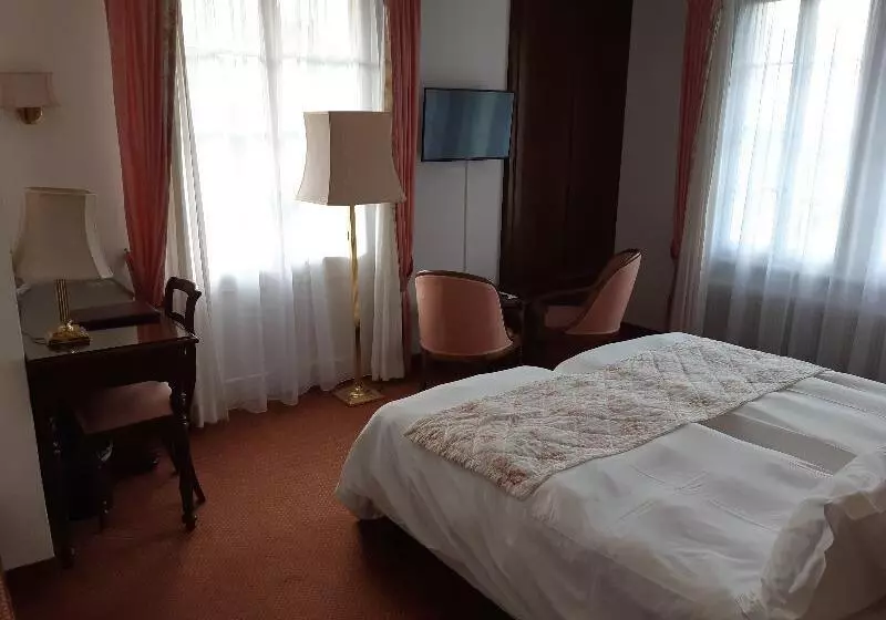 Chambre Deluxe, Regina