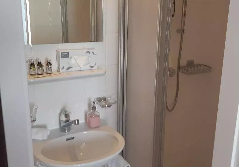 Chambre Standard, Regina