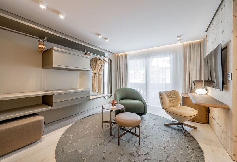 デラックススイート, Relais & Châteaux Chasa Montana