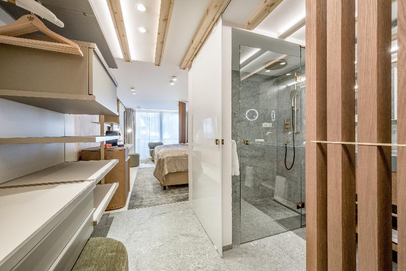 デラックスルーム, Relais & Châteaux Chasa Montana