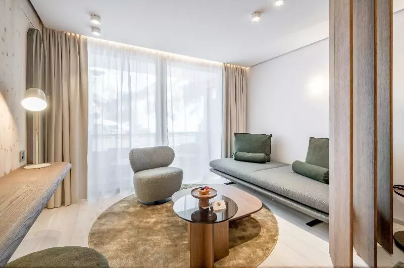 اتاق لوکس, Relais & Châteaux Chasa Montana