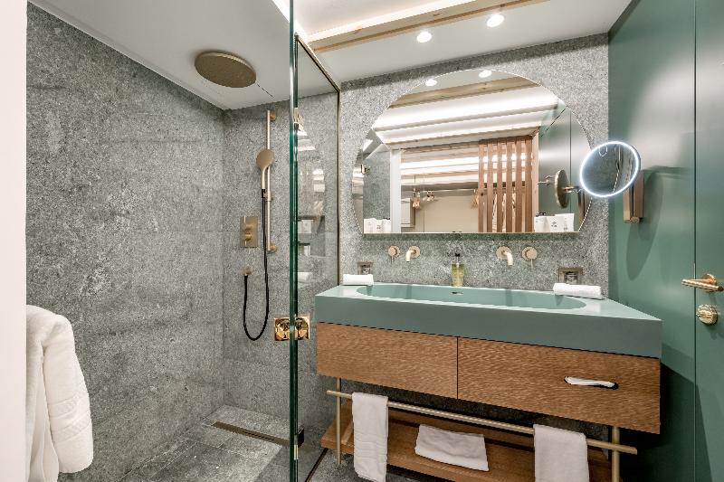 デラックスルーム, Relais & Châteaux Chasa Montana