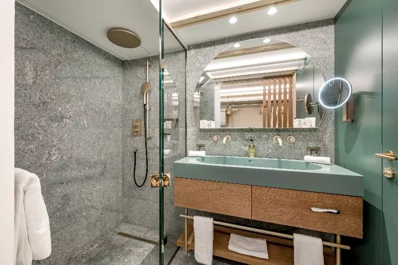 اتاق لوکس, Relais & Châteaux Chasa Montana