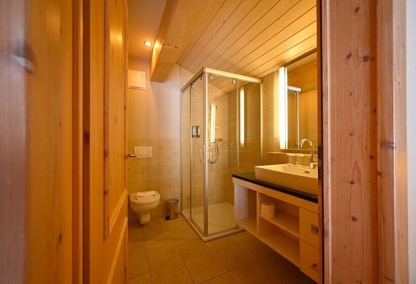 带2个卧室的高级套间, Romantik Hotel Schweizerhof