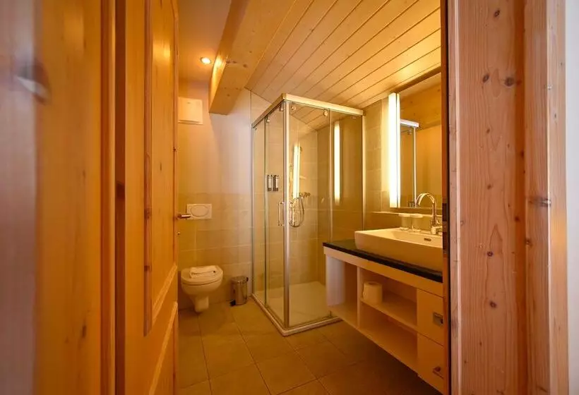 2 Bedroom Superior Room, Romantik Hotel Schweizerhof