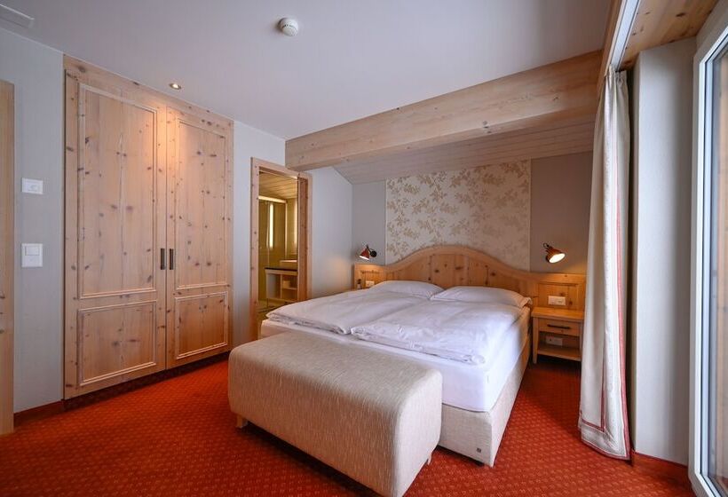 带2个卧室的高级套间, Romantik Hotel Schweizerhof