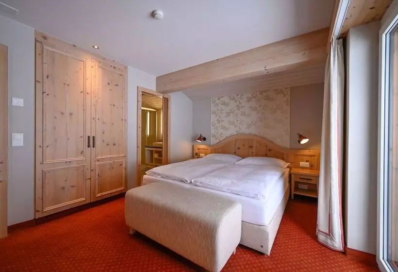 2 Bedroom Superior Room, Romantik Hotel Schweizerhof